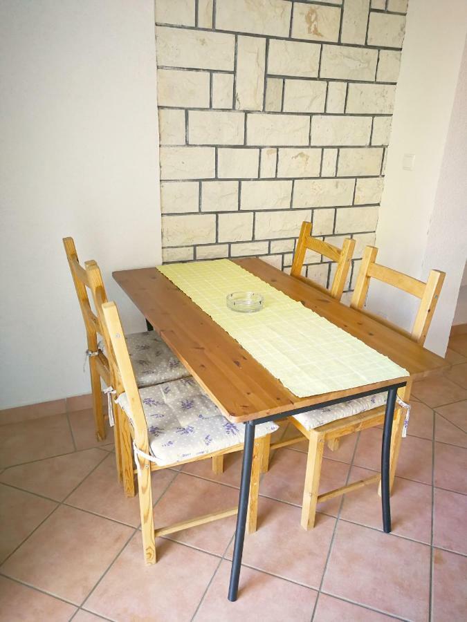 Family Friendly Apartments Island Rab Kampor Buitenkant foto