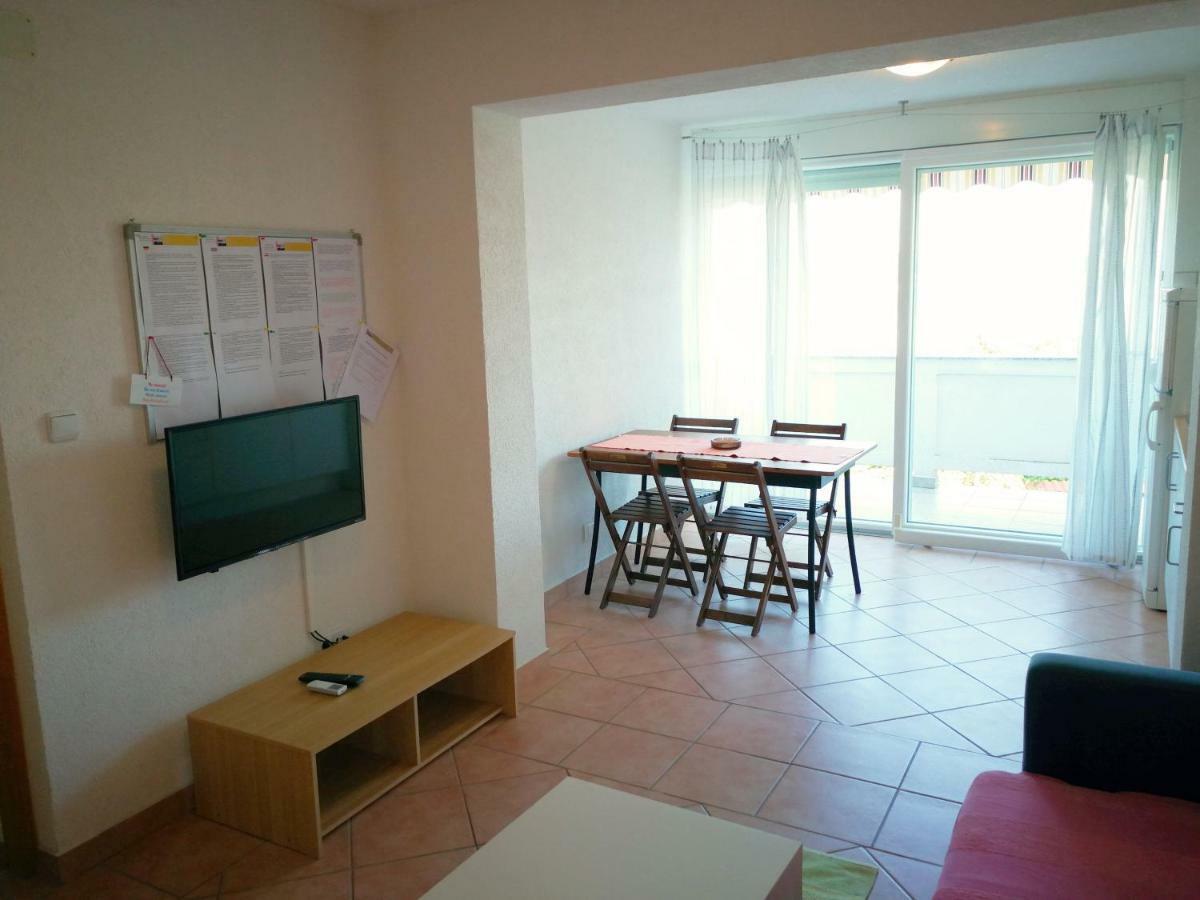 Family Friendly Apartments Island Rab Kampor Buitenkant foto