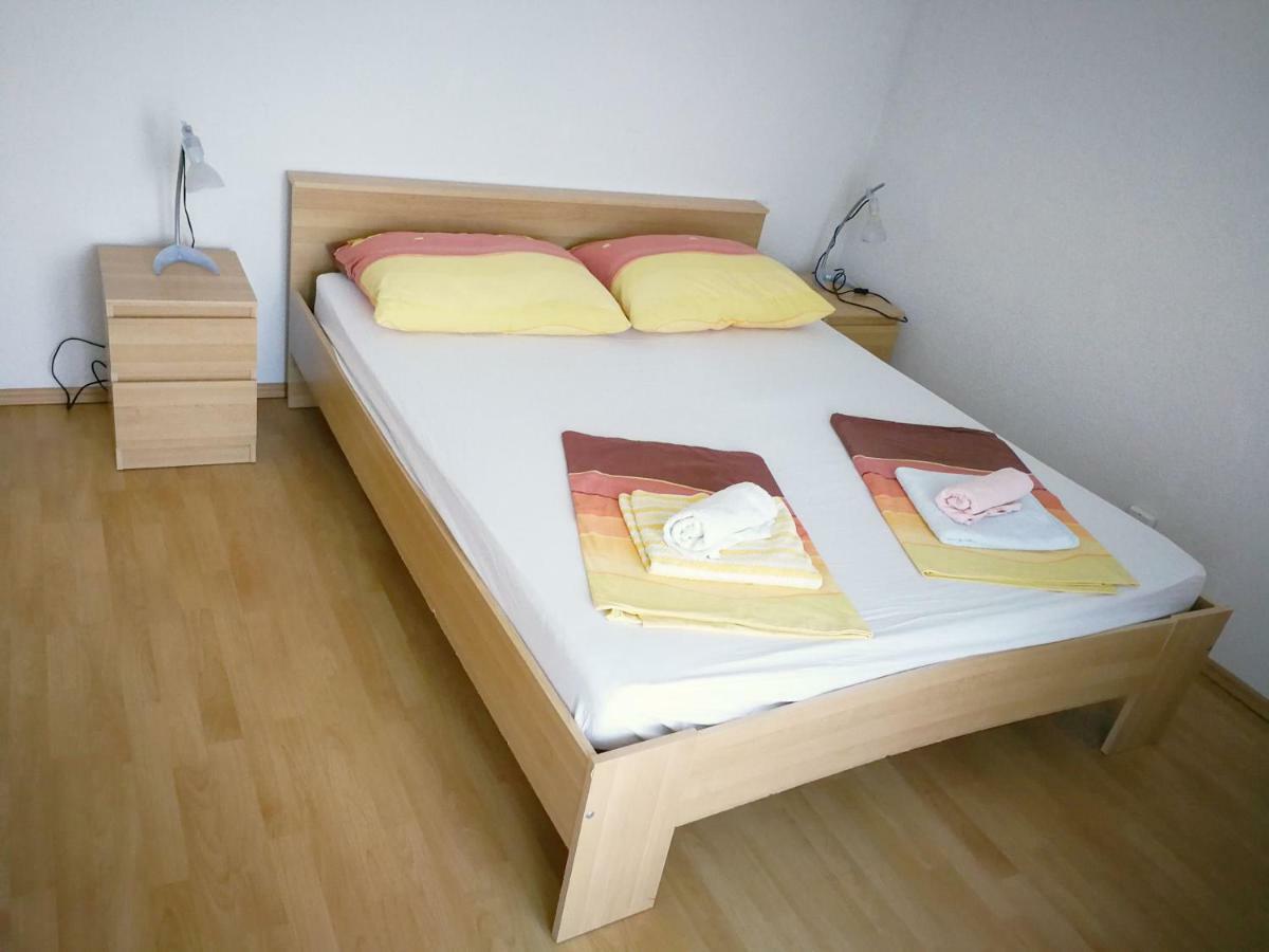 Family Friendly Apartments Island Rab Kampor Buitenkant foto