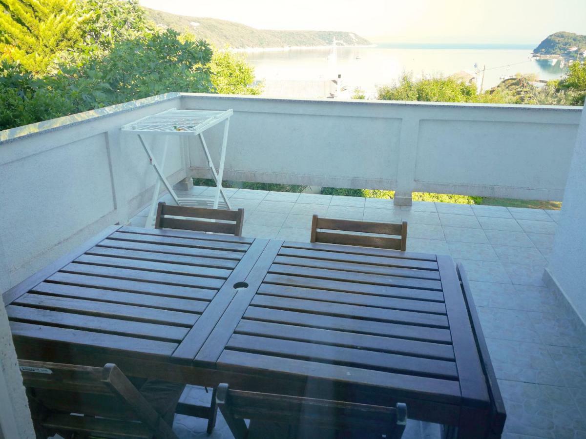 Family Friendly Apartments Island Rab Kampor Buitenkant foto