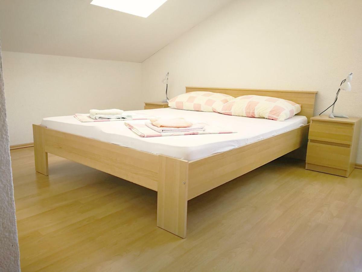 Family Friendly Apartments Island Rab Kampor Buitenkant foto